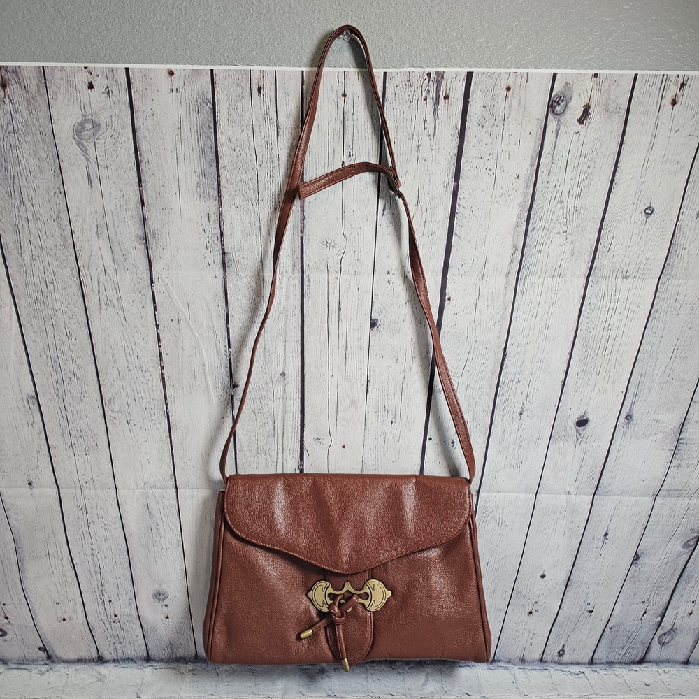 Bechamel Brown Leather Crossbody Bag Brass Hardware Adjustable Strap Vintage‎